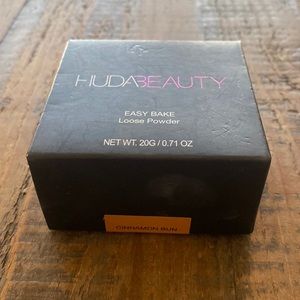 Huda Beauty Loose Powder